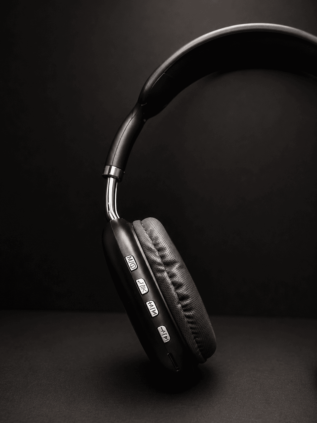 P9 Headphones 6